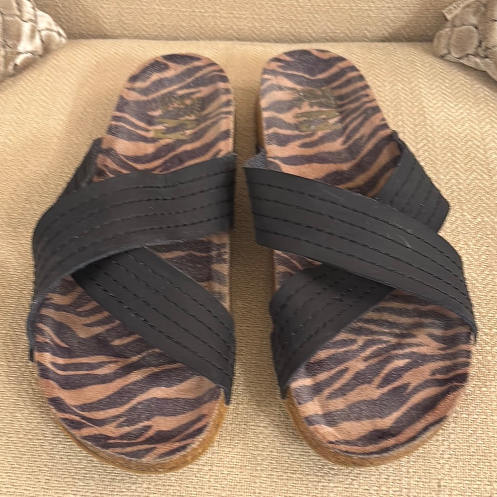 Billabong Black and Brown Sandals with Animal Print
